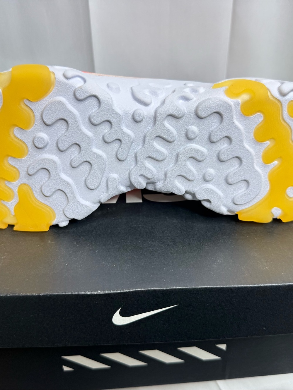 Nike Womens React Vision CI7523-600 Orange Running Shoes Sneakers Size 9.5 - Picture 3 of 7